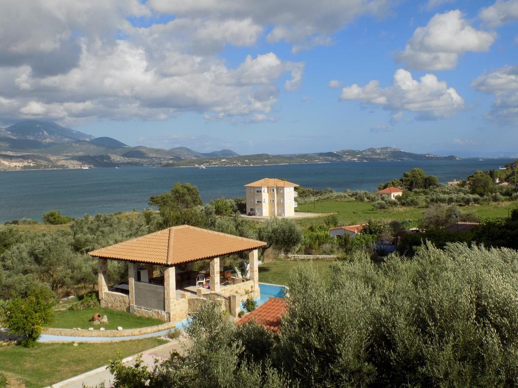 Kolona Apartments Lixouri Luaran gambar
