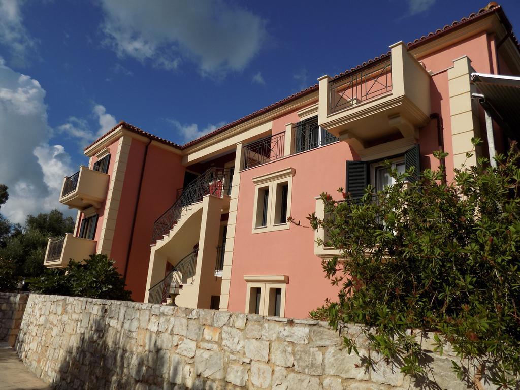 Kolona Apartments Lixouri Luaran gambar